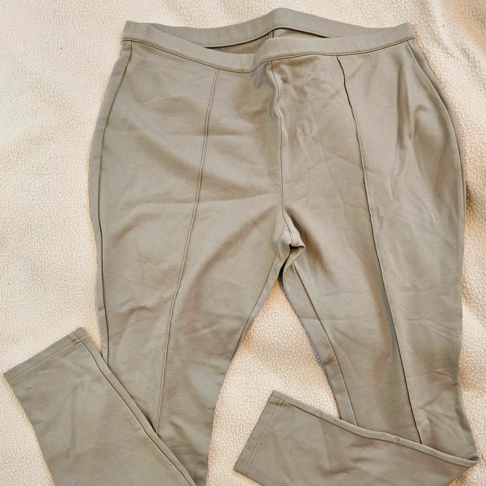 Simply Vera "Vera Wang" Slacks